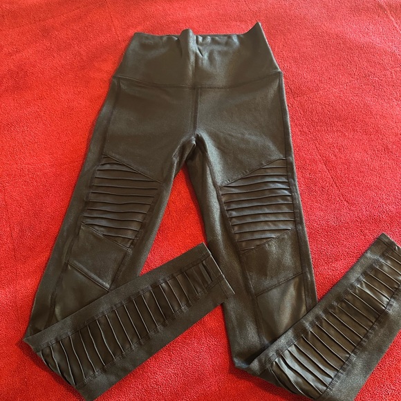 alo High-Waist Moto Legging - Black Women's Leggings like new - Picture 3 of 8
